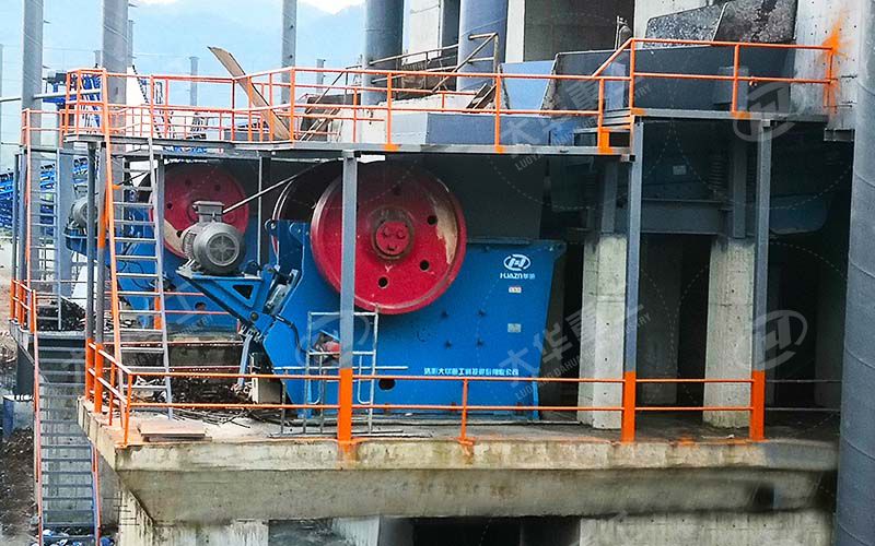 顎式破碎機(jī)使用過程中的除塵方法