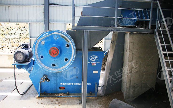 顎式破碎機(jī)機(jī)型選擇及應(yīng)用范圍